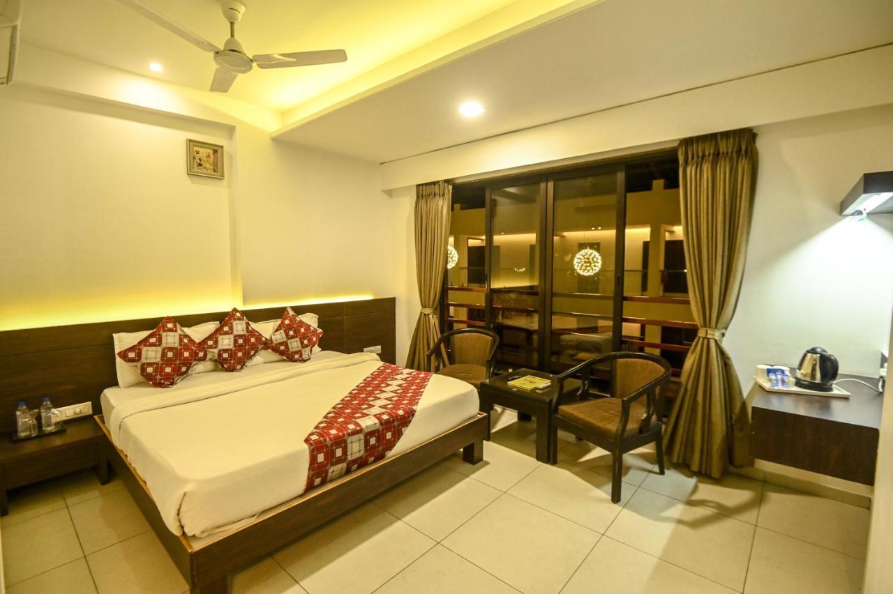 Pride Divine Resort Somnāth Exterior foto